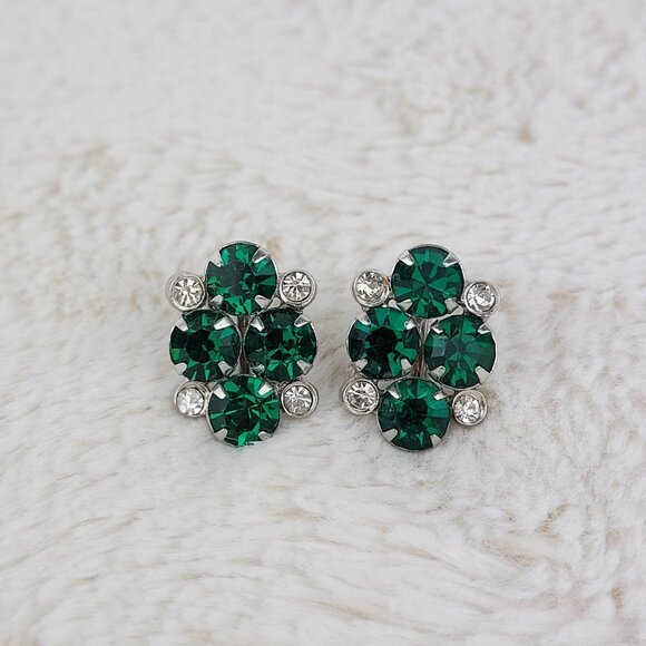 Jewelry - 1940's Green Rhinestone Cluster Screwback Earrings